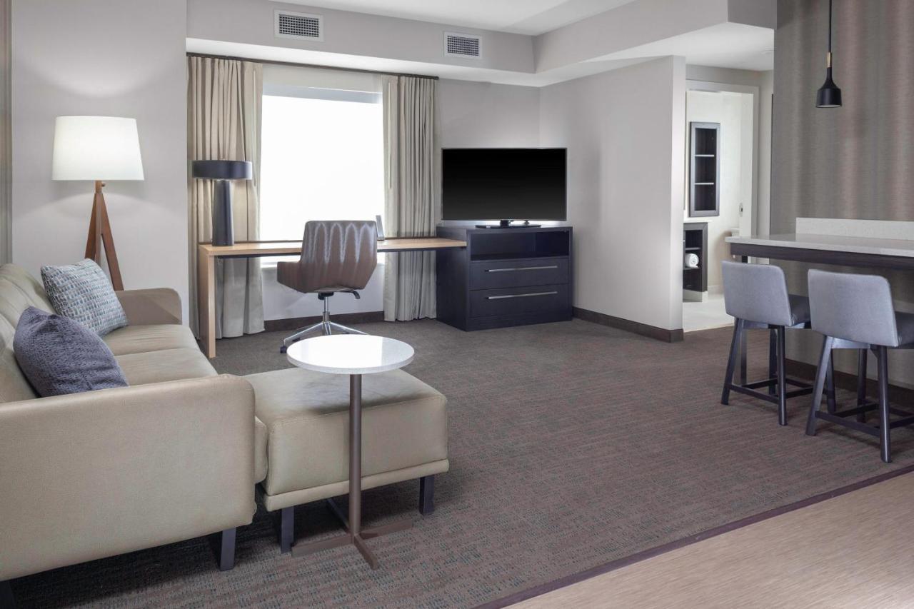Hotel By Marriott St. Louis West County